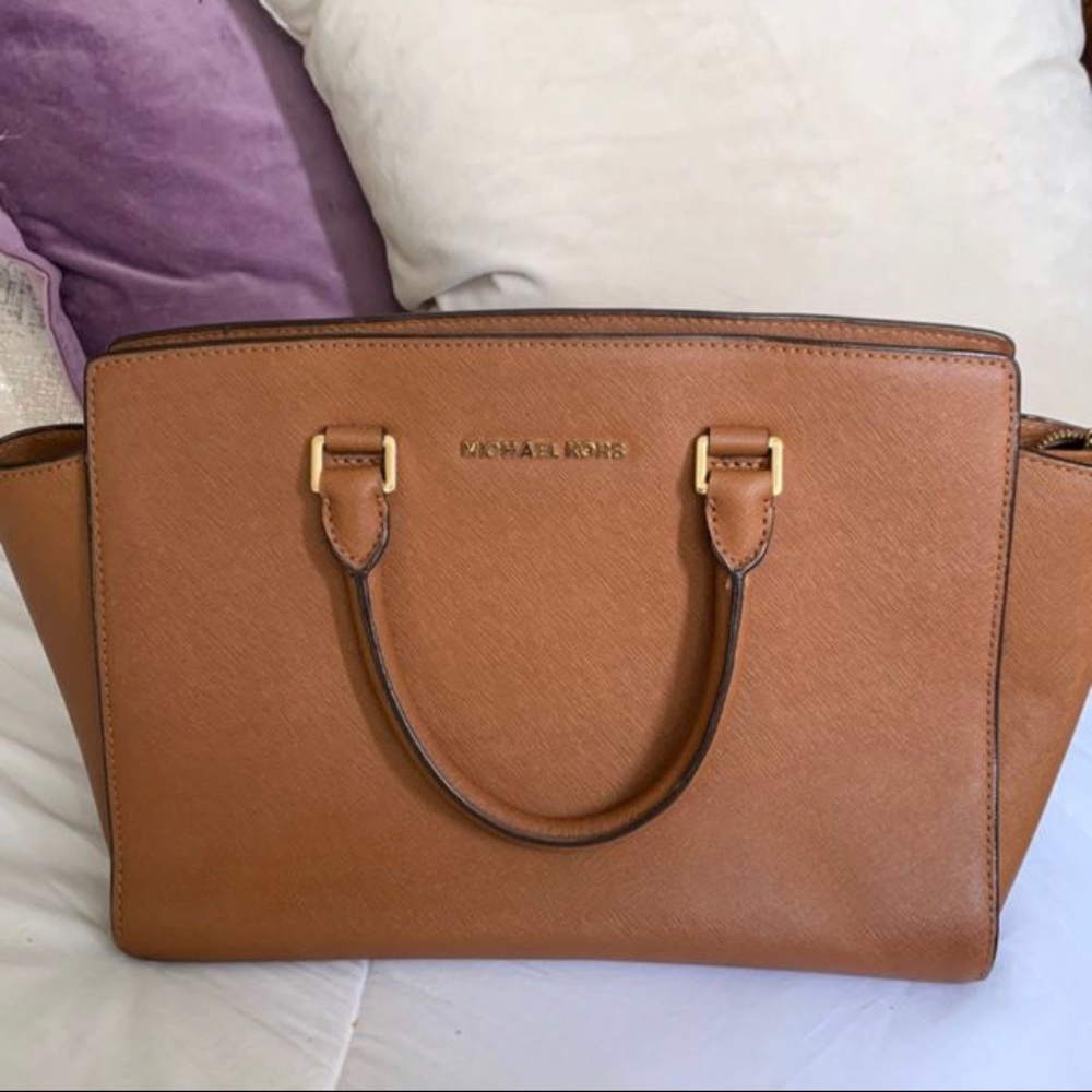 Michael Kors handbag